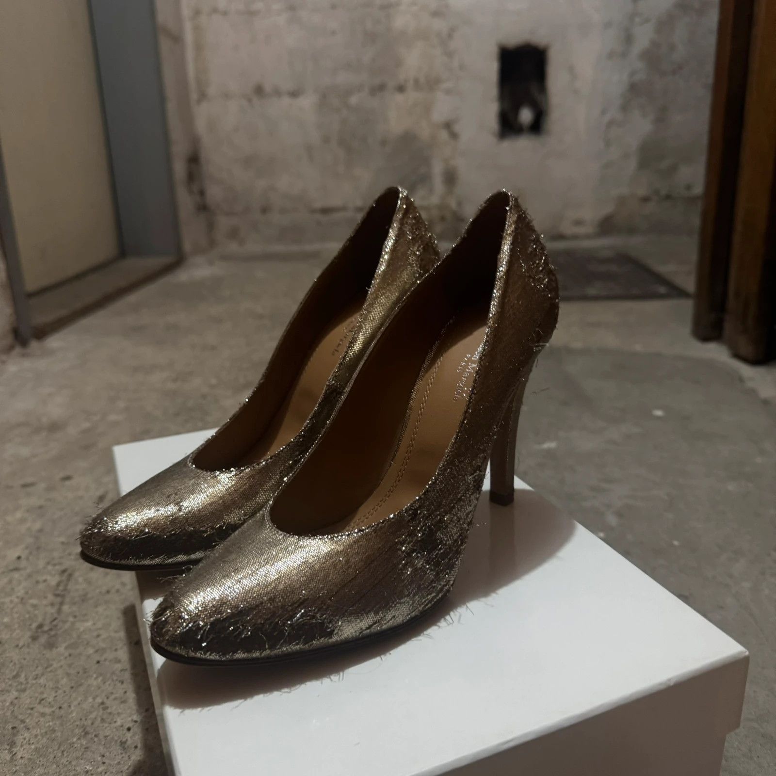 Maison Margiela high heels Distressed metallic lamé gold