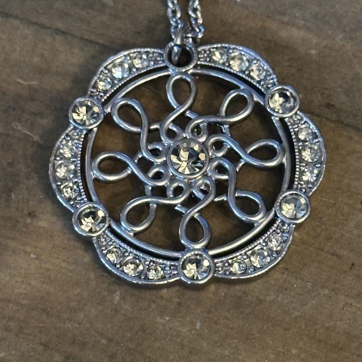 Vintage Vintage Avon Rhinestone marcasite sun pendant necklace Size ONE SIZE - 3 Thumbnail