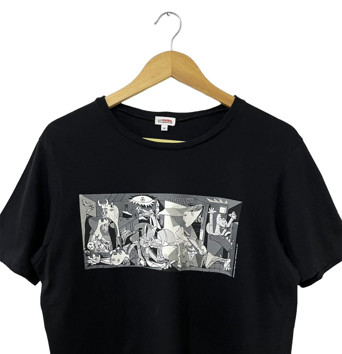Vintage VINTAGE 00s PABLO PICASSO THE MESEU BARCELONA ART TSHIRT Size US M / EU 48-50 / 2 - 3 Thumbnail