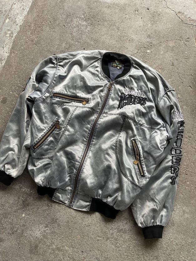 Other Los Angeles Raiders 90s silver NFL bomber jacket Size US XXL / EU 58 / 5 - 1 Thumbnail