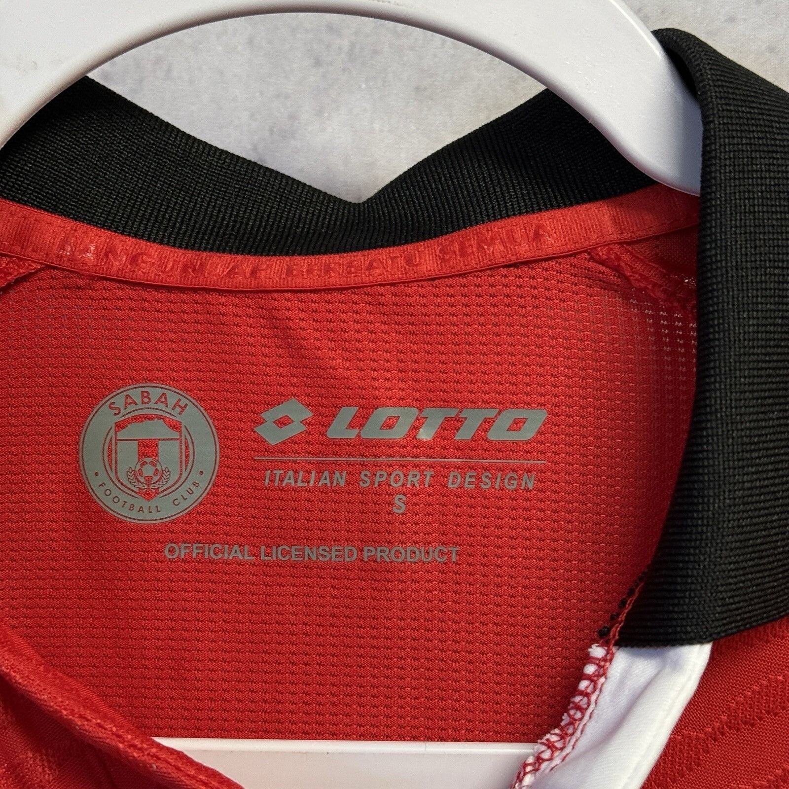 Lotto Sport Lotto Sabah F.C. Soccer Jersey Adult Red Adult Small Collare Size US S / EU 44-46 / 1 - 4 Thumbnail