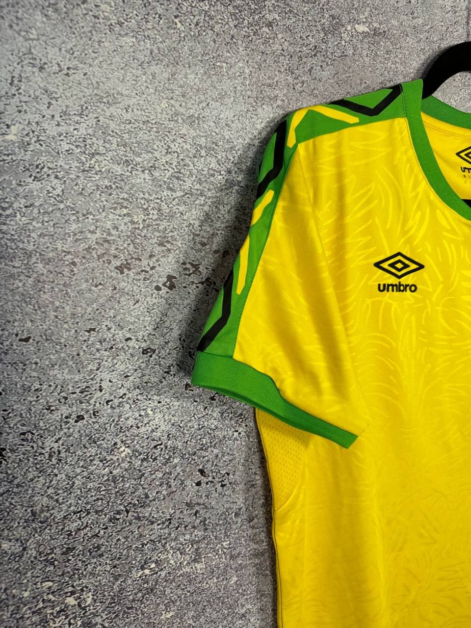 Umbro × Vintage Vintage Jamaica National Team 2018 Umbro Soccer Jersey Size US S / EU 44-46 / 1 - 4 Thumbnail
