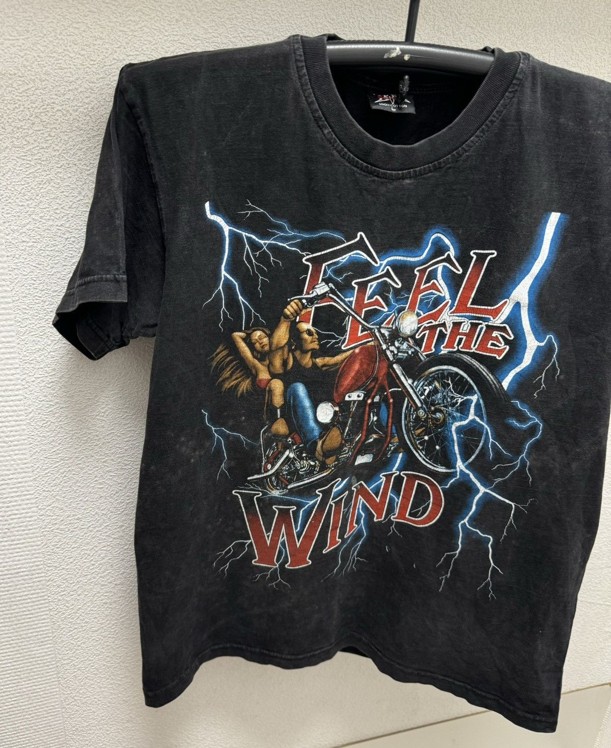 Band Tees Vintage American Thunder “ feel the wind “ t-shirt L band Size US L / EU 52-54 / 3 - 6 Thumbnail
