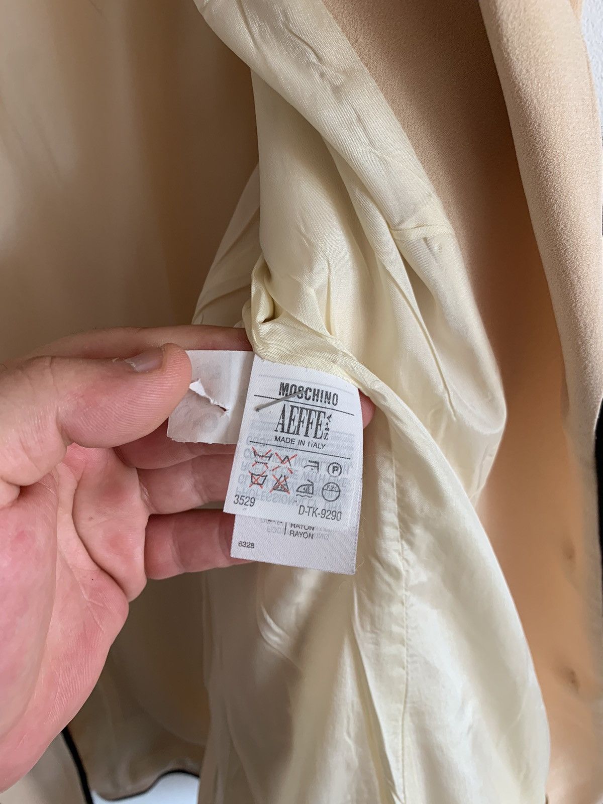 Designer × Moschino × Vintage VTG 1980’s Moschino Cheap & Chic Cream Suit Women’s 42 size Size L / US 10 / IT 46 - 13 Thumbnail