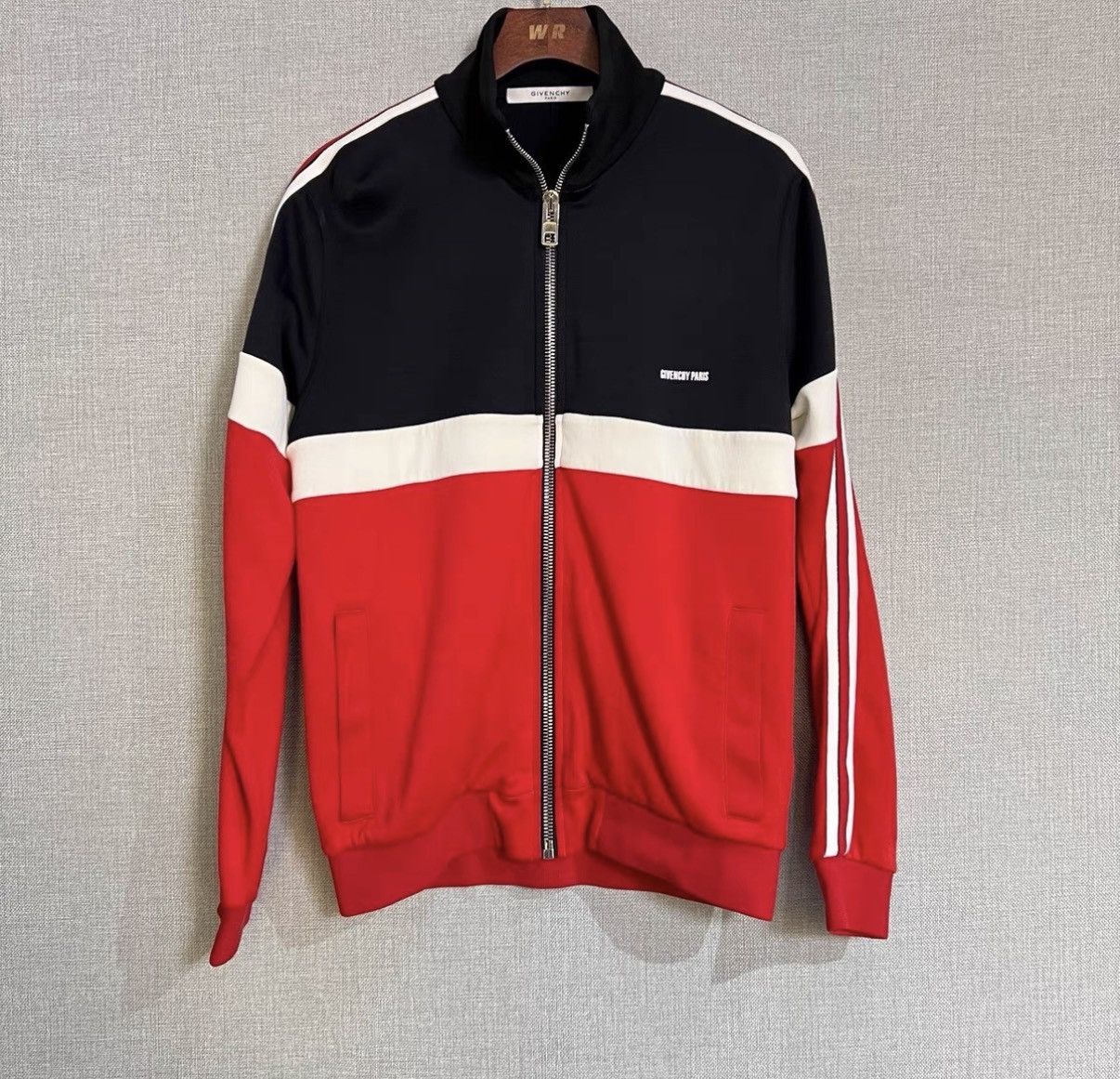 Givenchy Givenchy Black & Red Color-Block Logo Varsity Jacket Size US S / EU 44-46 / 1 - 1 Thumbnail