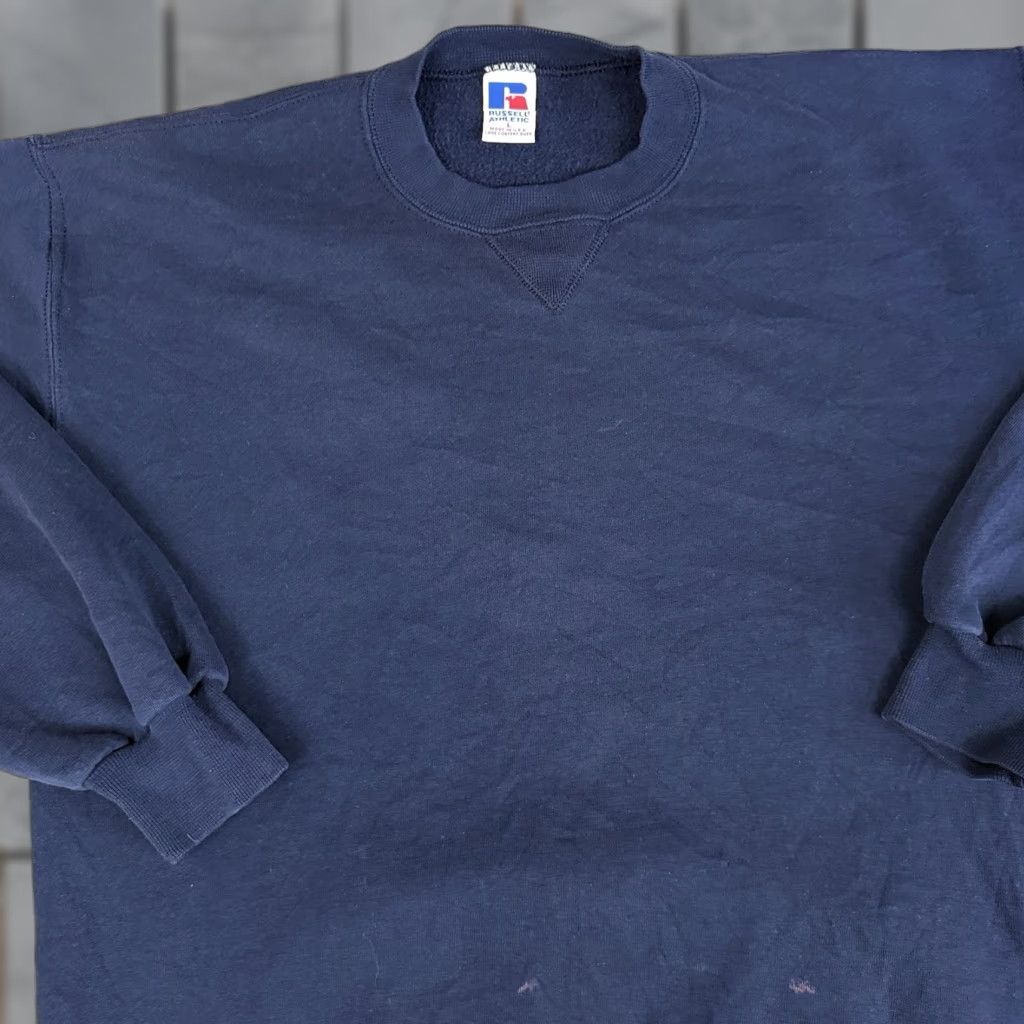 Russell Athletic VINTAGE Russell Athletic Sweatshirt Adult L Blue USA Blank Distressed Faded Size US L / EU 52-54 / 3 - 1 Thumbnail