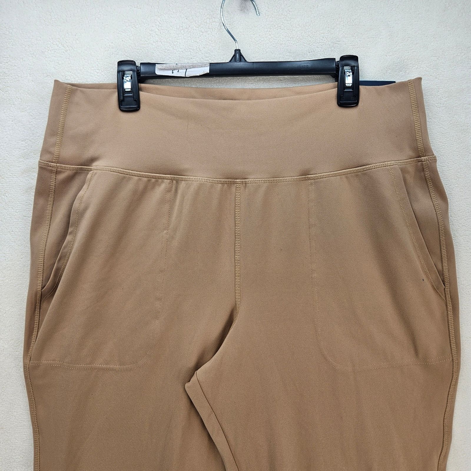 Other DSG WOMEN'S XXL SAHARA SAND MOMENTUM HIGH RISE JOGGER NWT Size 36" / US 14 / IT 50 - 2 Thumbnail