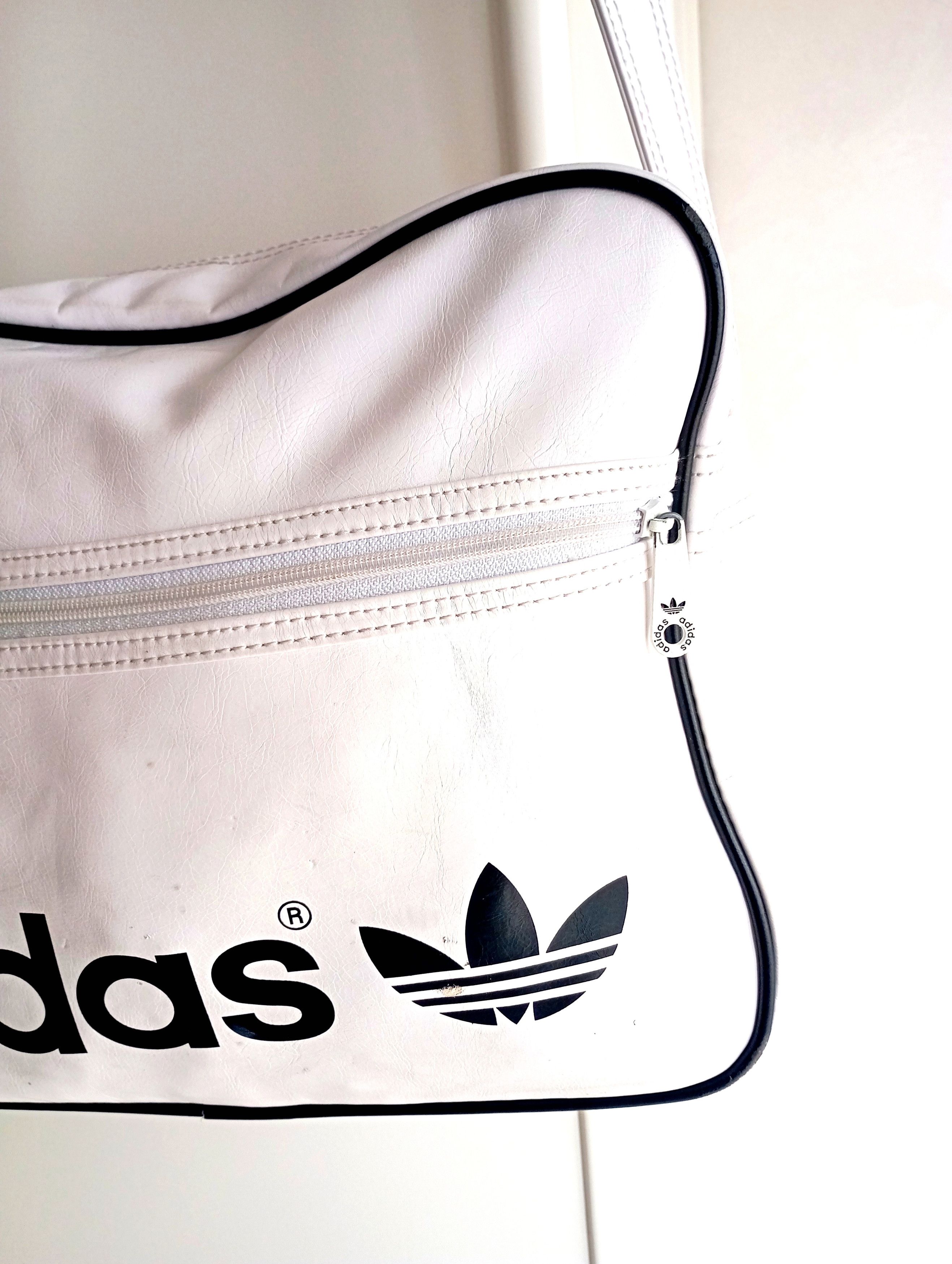 Adidas × Vintage Adidas 90s Y2K Gym Crossbody Sling Oasis Style Size ONE SIZE - 4 Thumbnail