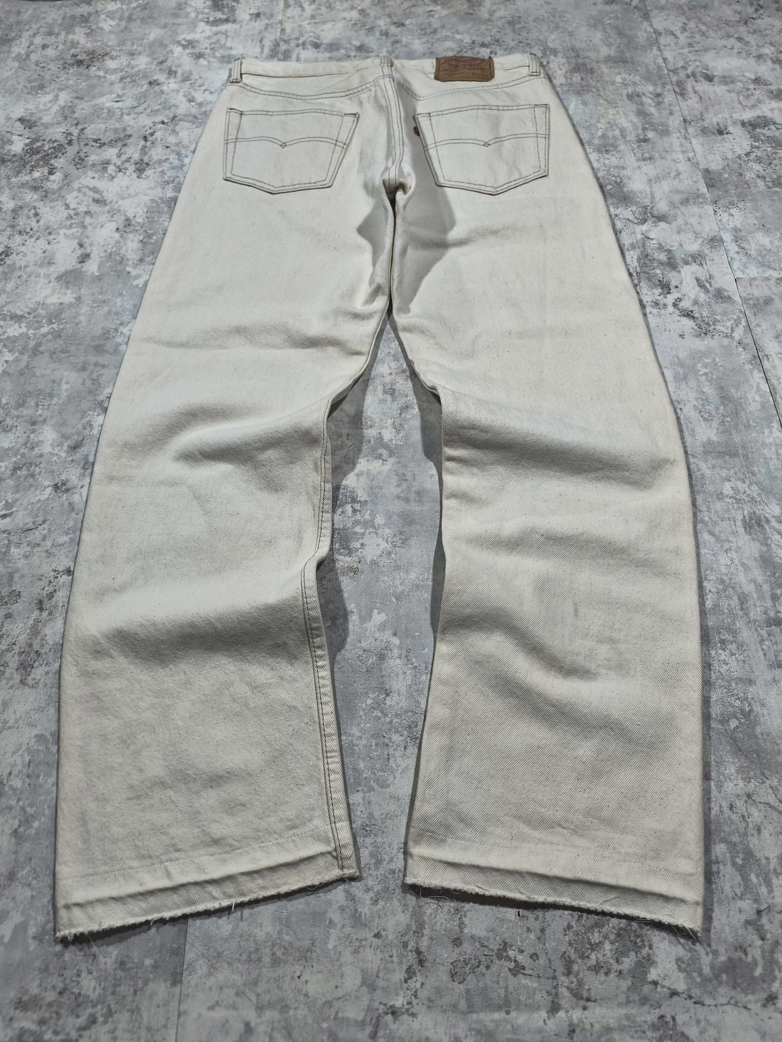 Levi's Vintage Clothing Vintage Levis Made in Usa 90s 501 Unhemmed 33x30 Size US 33 - 5 Thumbnail