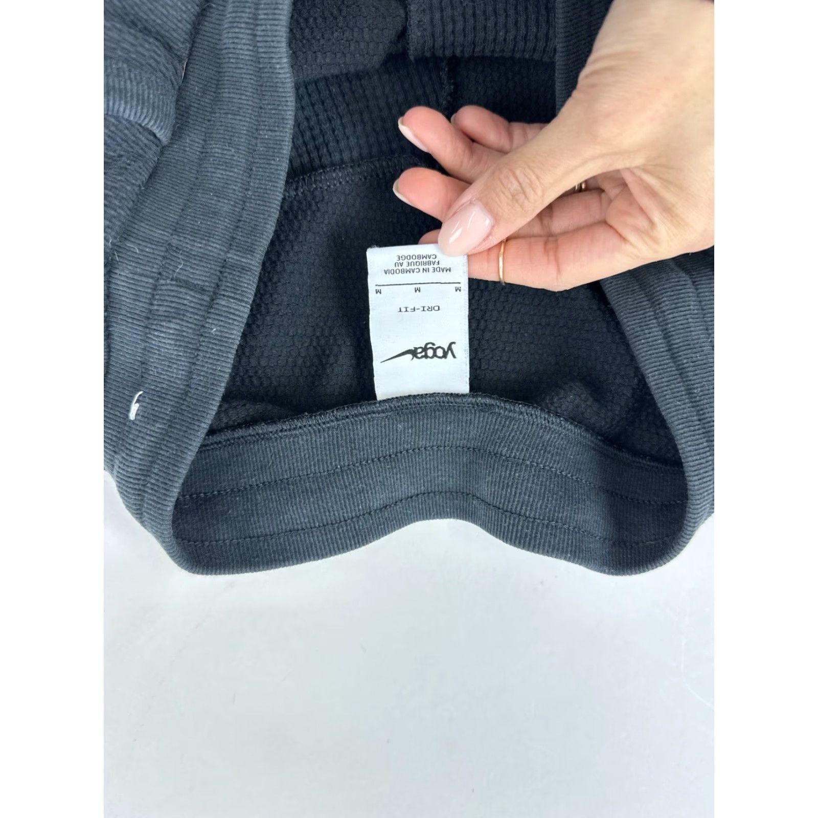 Nike Nike Women’s Jogger Pants M Black Knit Activewear Tapered Inseam 28 Pockets Elastic Waist Drawstring Athleisure Size 32" / US 10 / IT 46 - 3 Thumbnail