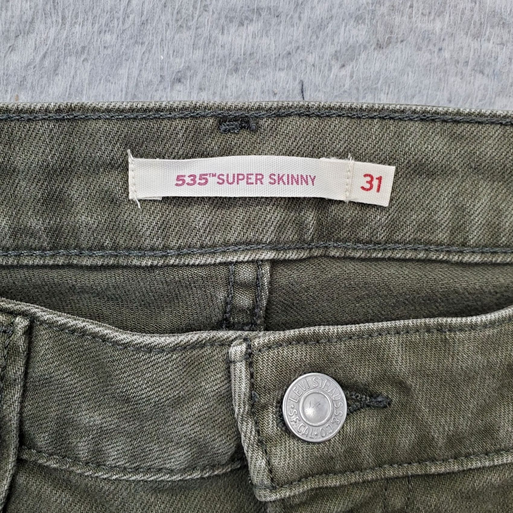 Levi's Levi's Jeans Womens 31x30 Green Denim White Tab Distressed 535 Super Skinny Leg Jeans Size 24" / US 00 / IT 34 - 6 Thumbnail