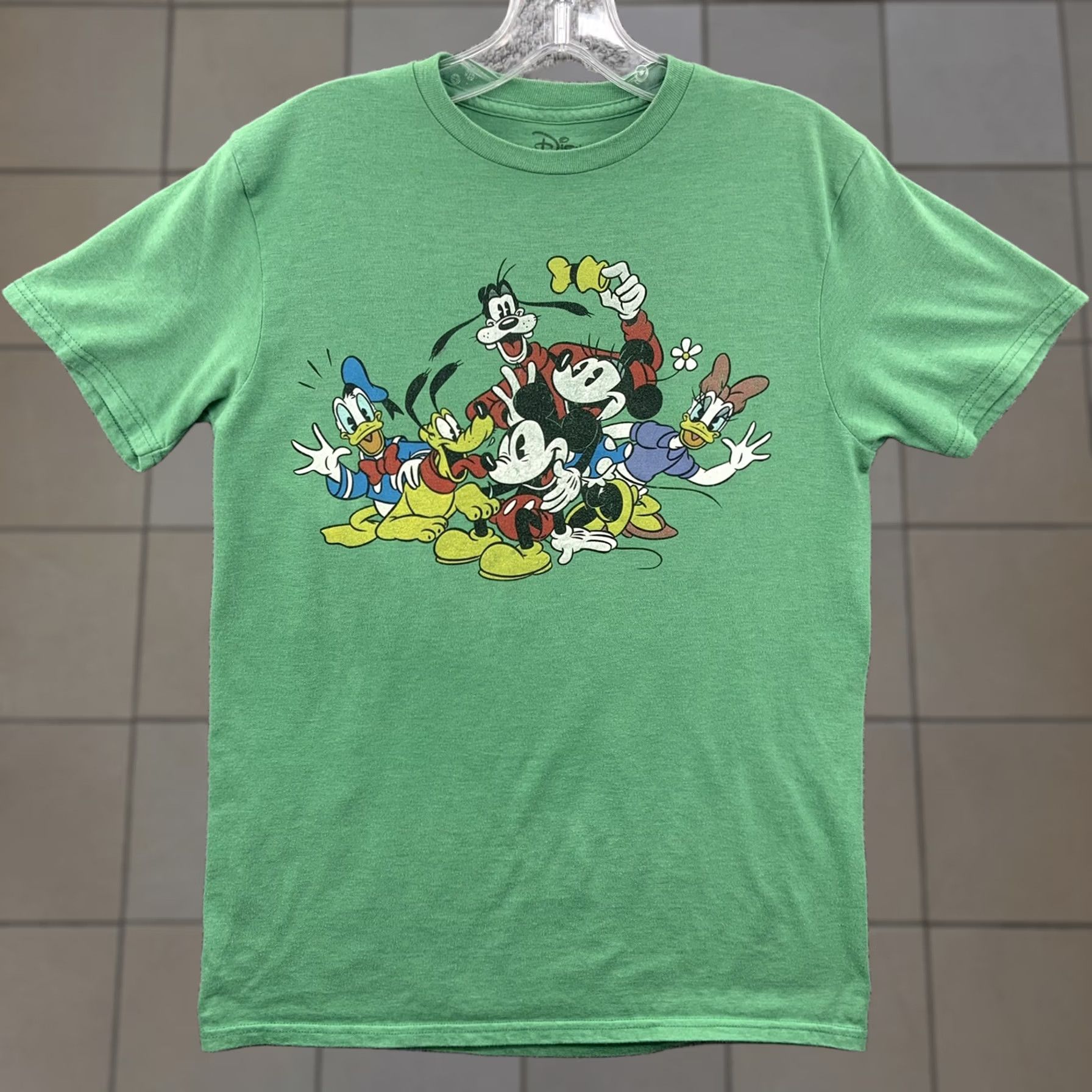 Disney VINTAGE? No. Size US M / EU 48-50 / 2 - 1 Thumbnail