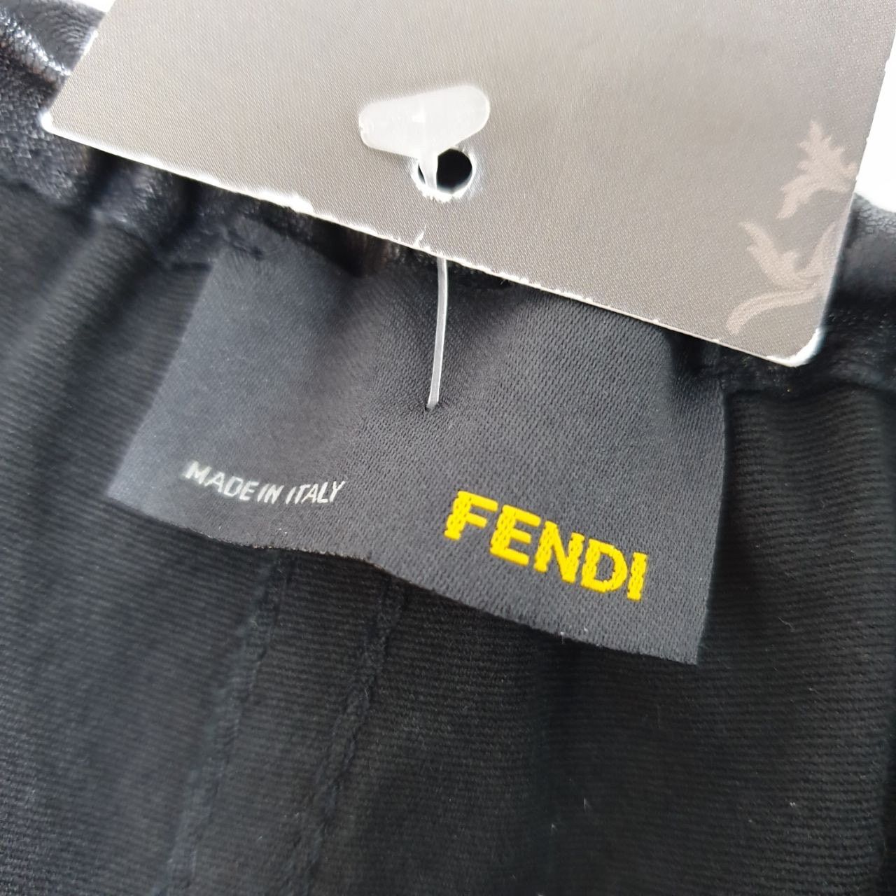 Fendi Fendi Black Leather Zip Trimmed Shorts Sz.44 Size 30" / US 8 / IT 44 - 2 Thumbnail