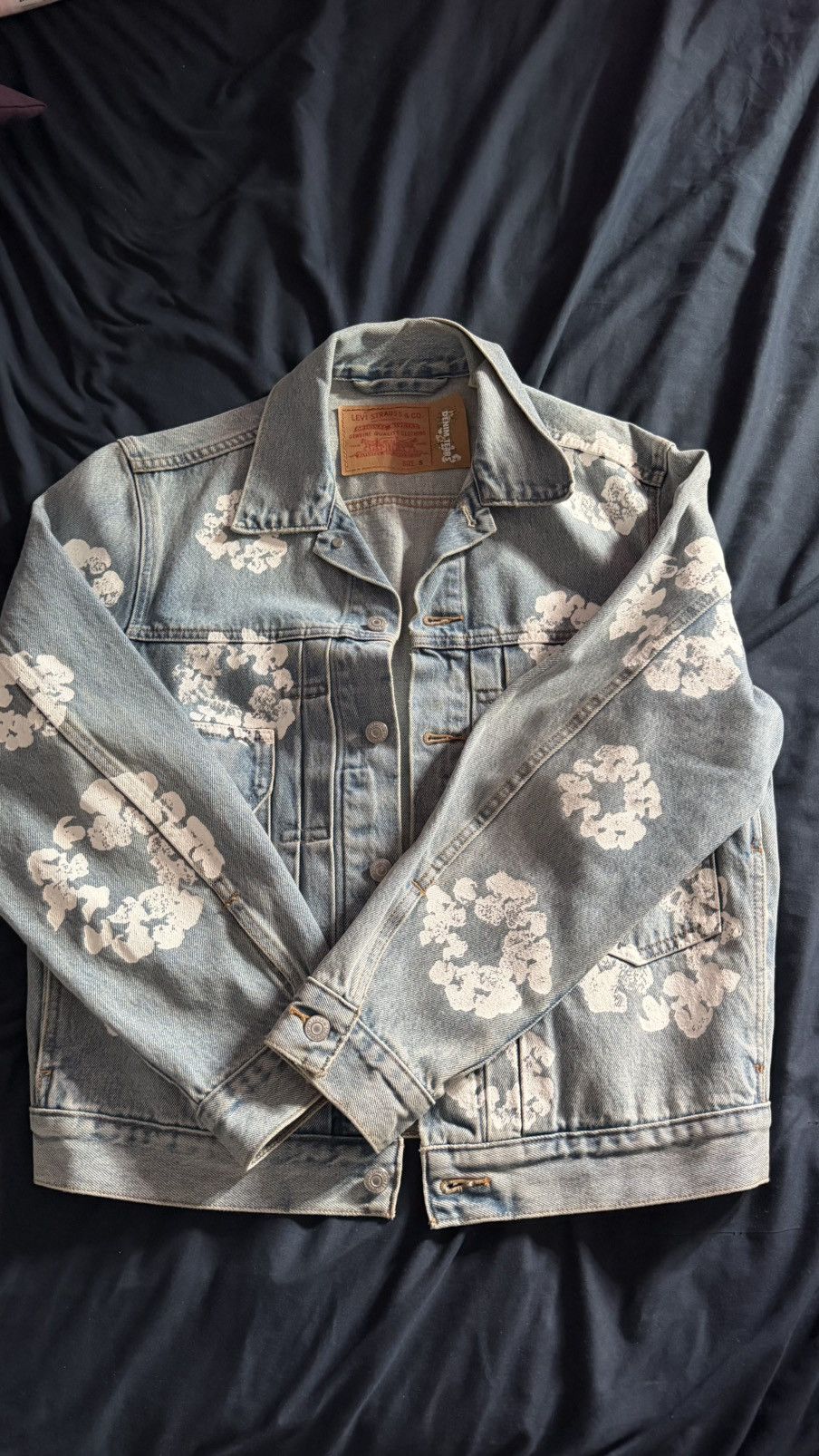 DENIM TEARS DENIM TEARS X LEVIS COTTON WREATH JEAN JACKET Size US S / EU 44-46 / 1 - 1 Thumbnail
