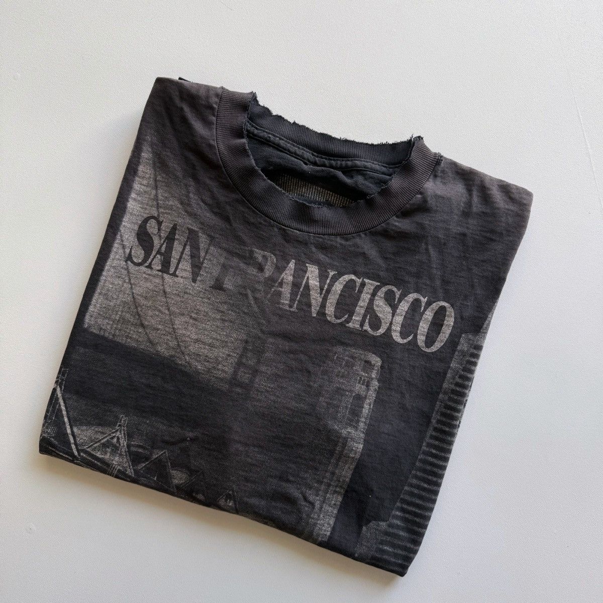 Vintage 1990s Vintage San Francisco, California AOP Fader Tee Size US XL / EU 56 / 4 - 9 Thumbnail