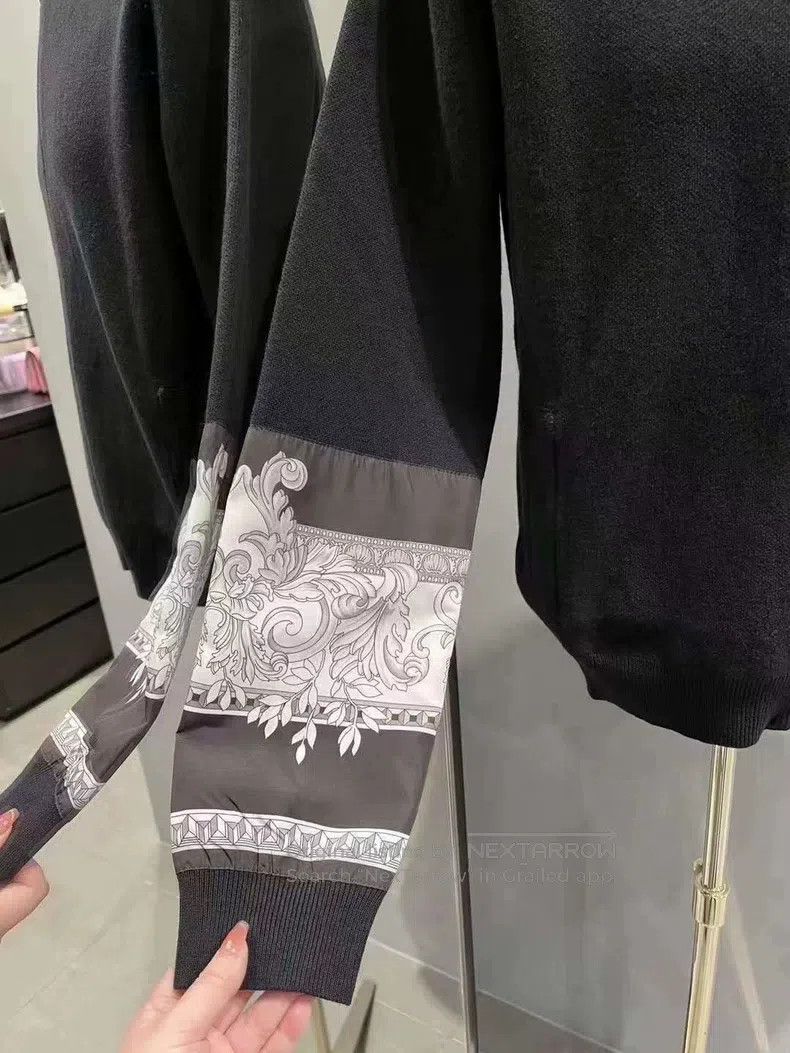 Versace Versace Baroque patterned wool cardigan coat Size US L / EU 52-54 / 3 - 5 Thumbnail