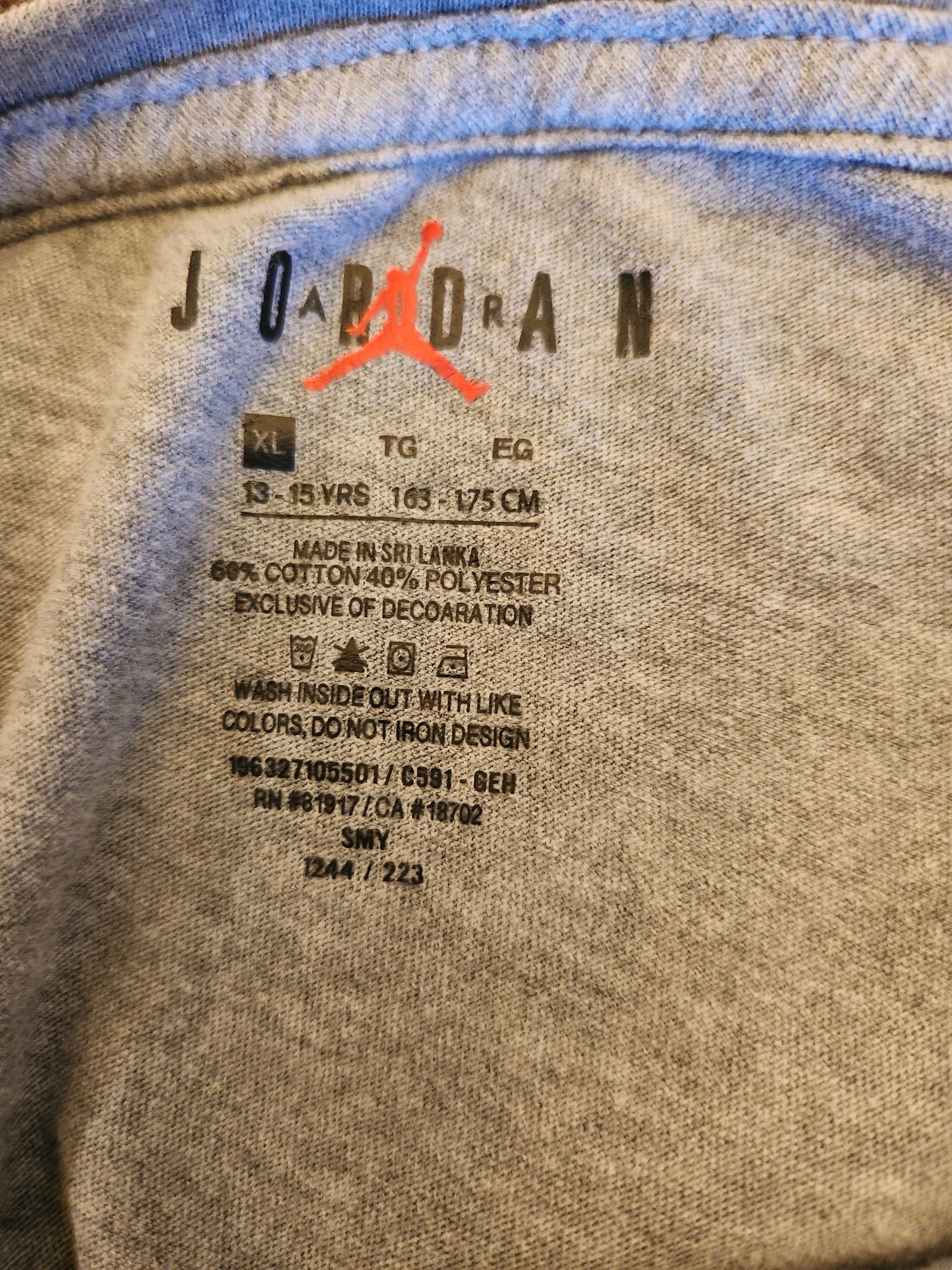 Jordan Brand Youth Long Gray Long Sleeve T-Shirt Size US S / EU 44-46 / 1 - 3 Thumbnail