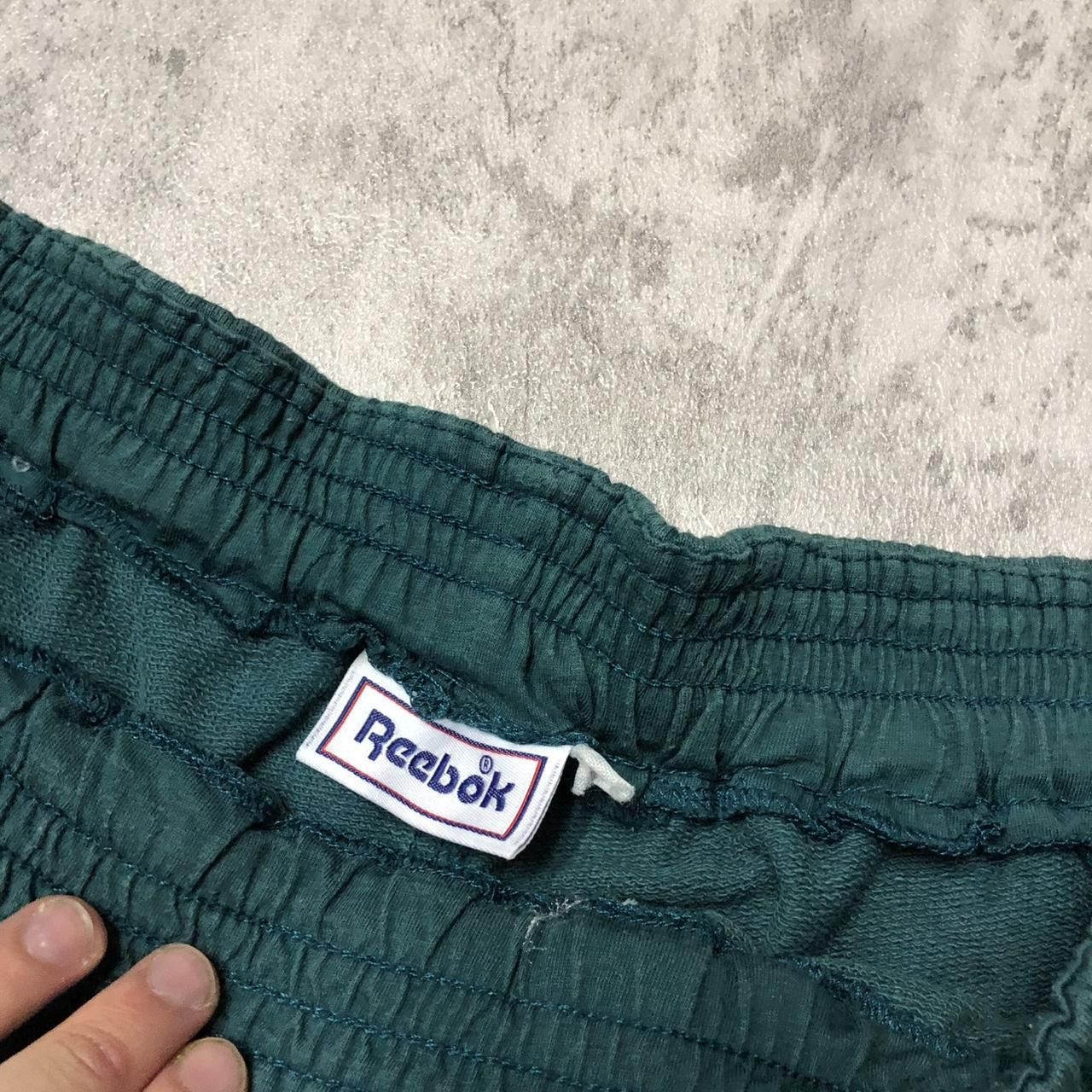 Reebok Reebok green shorts with embroidered logo Size US 32 / EU 48 - 3 Thumbnail