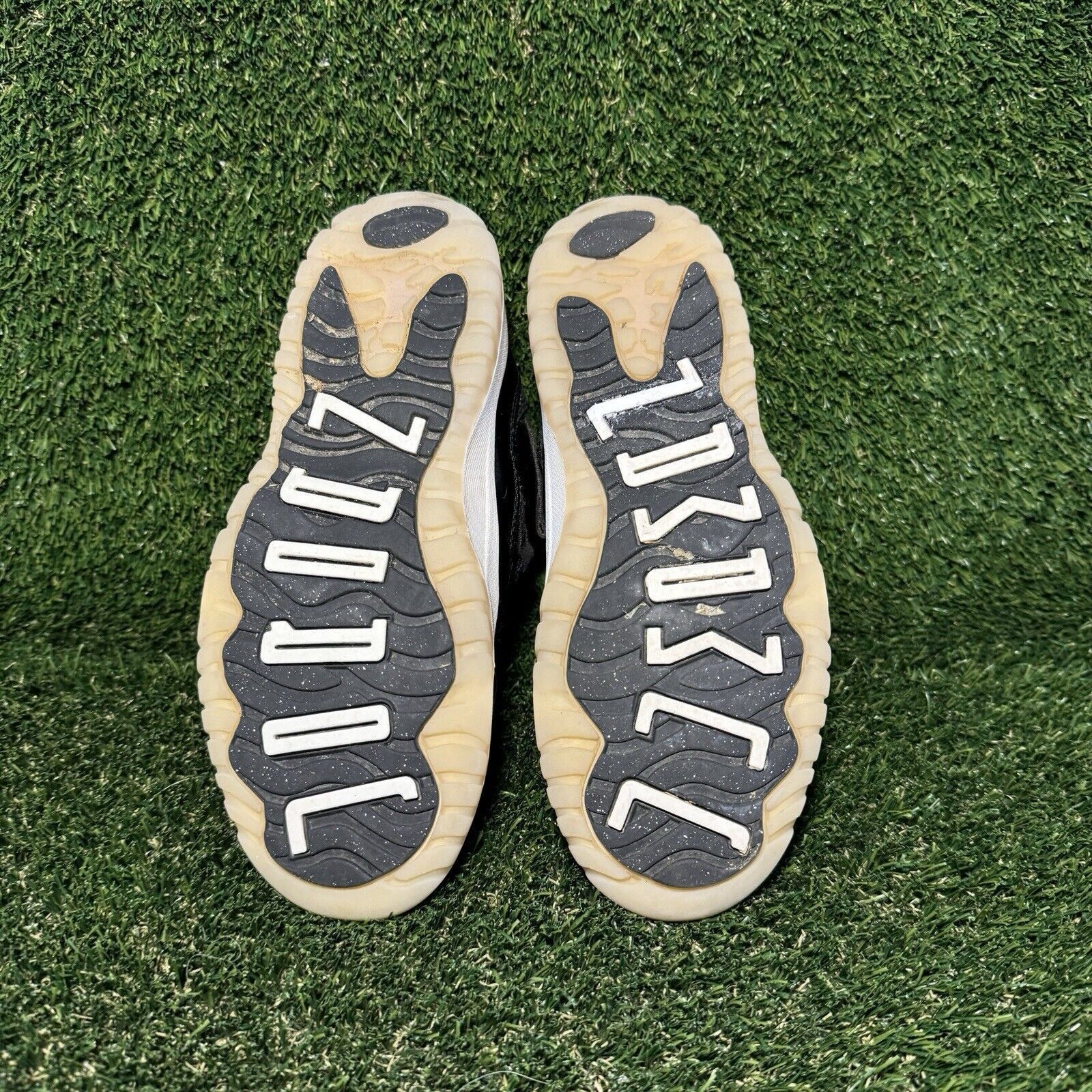 Jordan Brand Size 4.5W/3 (PS) - Jordan 11 Retro Low 72-10 Size US 4.5 / IT 34.5 - 6 Thumbnail
