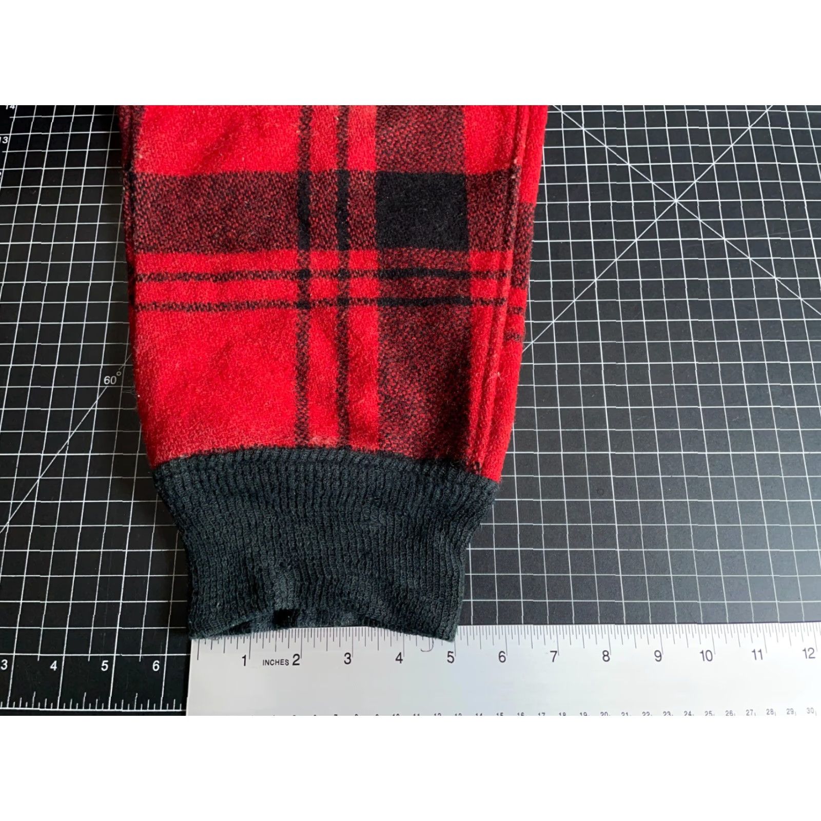 Vintage VINTAGE Wool Buffalo Plaid Hunting Pants Men's 30 x 28 Red Black Heavyweight Unlined Size US 30 / EU 46 - 7 Thumbnail