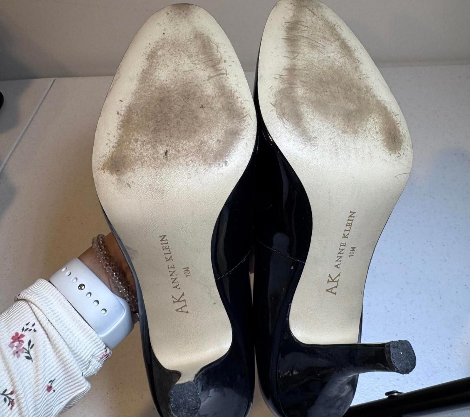 Designer Elegant AK Anne Klein Navy Heels with Strap, size 10 Size US 10 / IT 40 - 4 Thumbnail