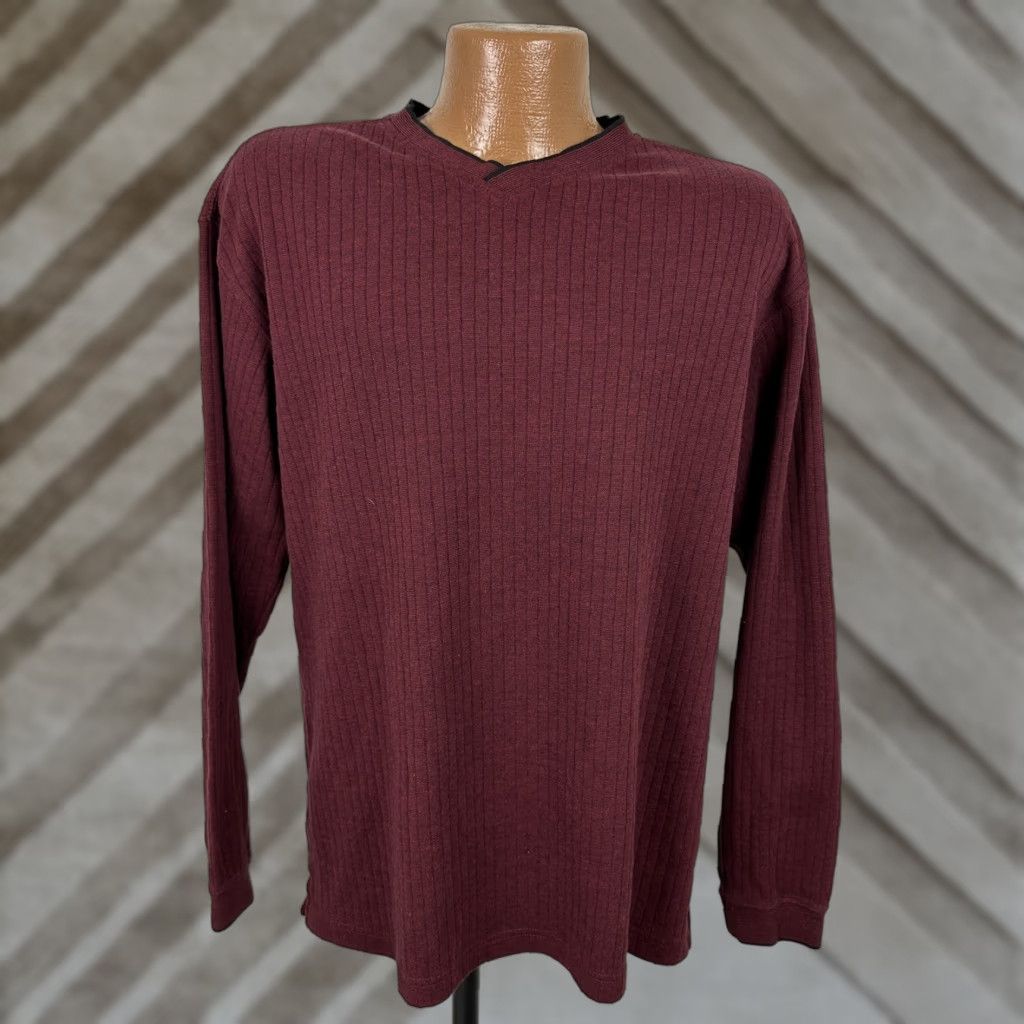 Vintage VINTAGE Consensus Y2K Ribbed V-Neck Shirt Men’s Medium Dark Red Heavyweight Cotton T-Shirt Size US M / EU 48-50 / 2 - 1 Thumbnail