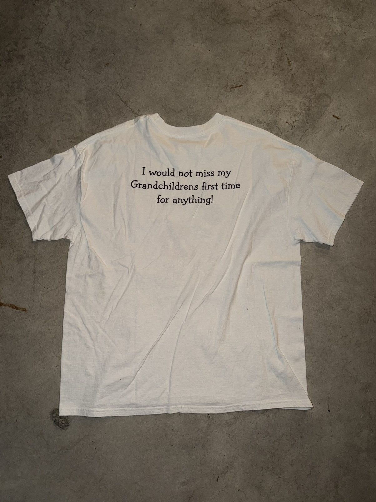 Disney RARE VINTAGE Mickey Mouse ‘Grandma Loves Disney’ Funny Tee Size US XL / EU 56 / 4 - 3 Thumbnail