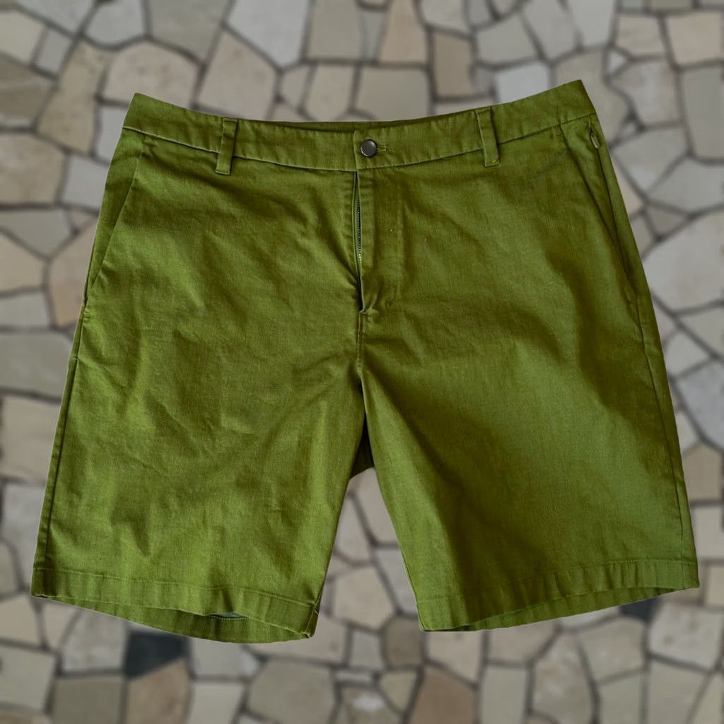Lululemon Lululemon Commission Classic-Fit Short Oxford 9" Inseam Men’s 36 Size US 36 / EU 52 - 1 Thumbnail