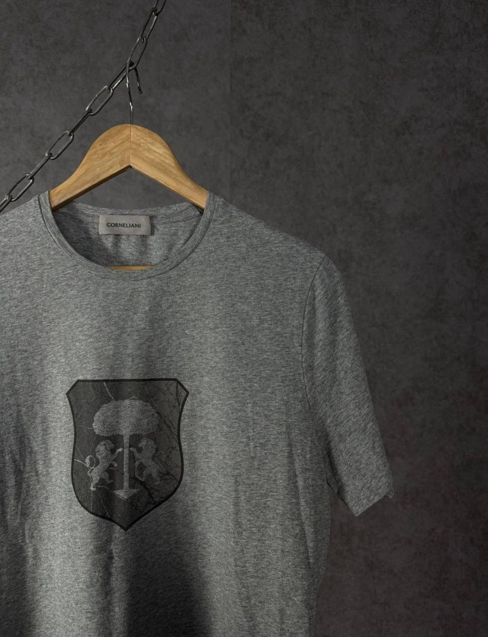 Corneliani Corneliani luxury designer center logo tee Size US S / EU 44-46 / 1 - 2 Thumbnail