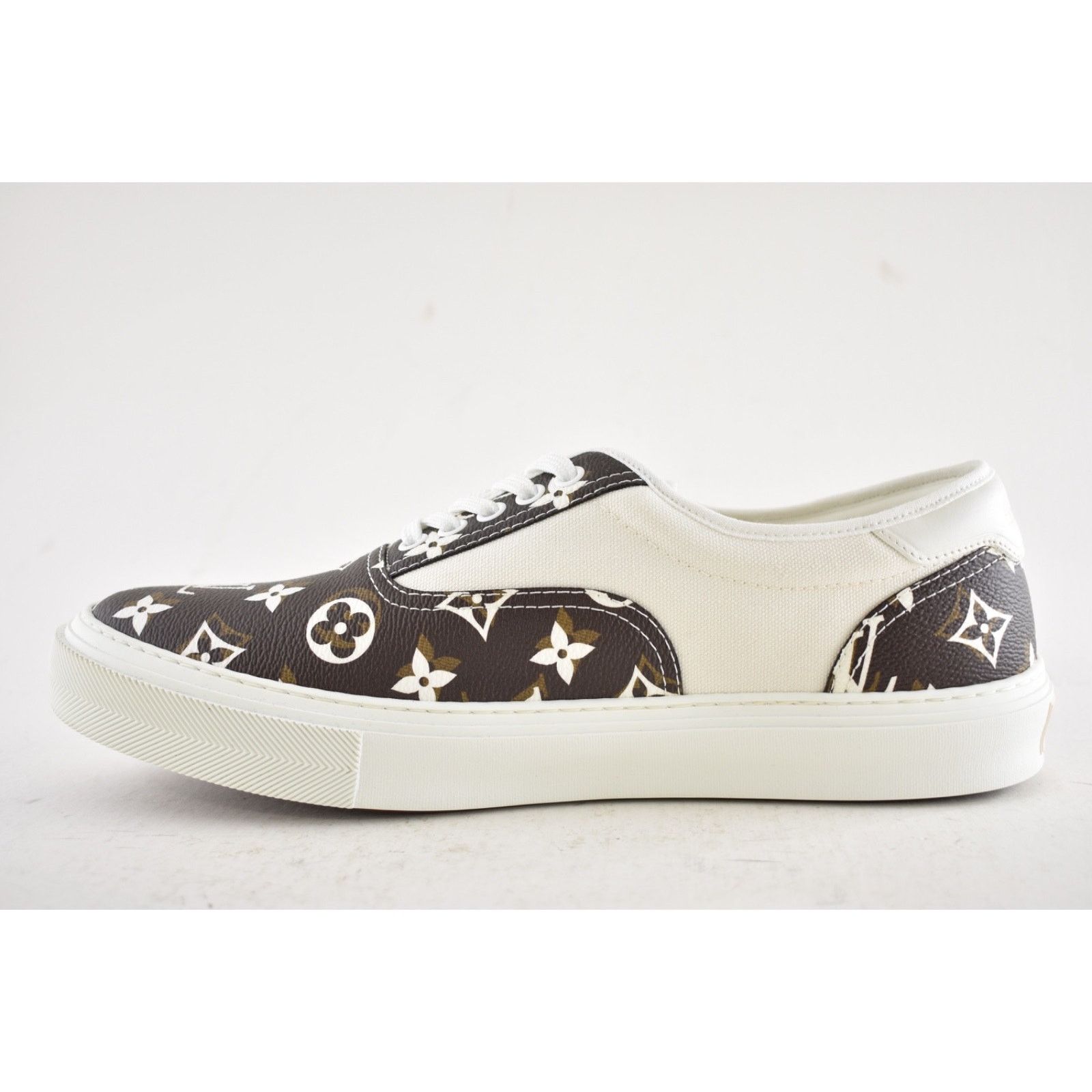Louis Vuitton Louis Vuitton Trocadero Richelieu White Monogram Logo Low Size US 10 / EU 43 - 10 Thumbnail