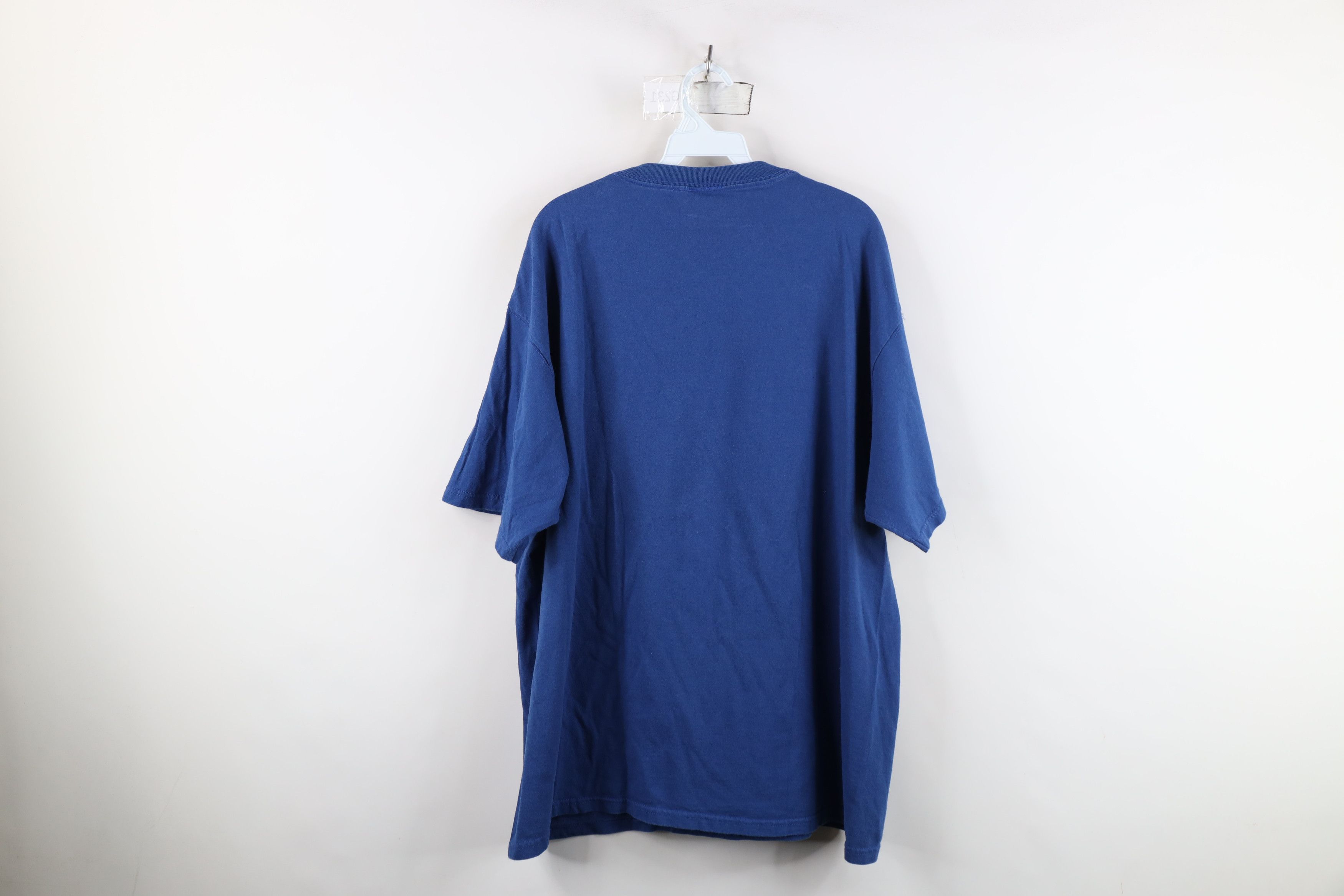Vintage Vintage Y2K 2005 NFL Indianapolis Football T-Shirt Blue Size US XL / EU 56 / 4 - 12 Thumbnail