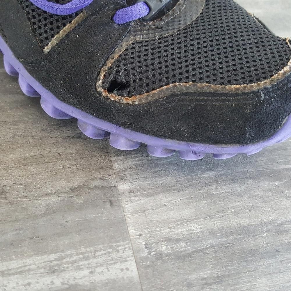 Reebok Black Purple Reebok Sneaks Size US 7 / IT 37 - 5 Thumbnail