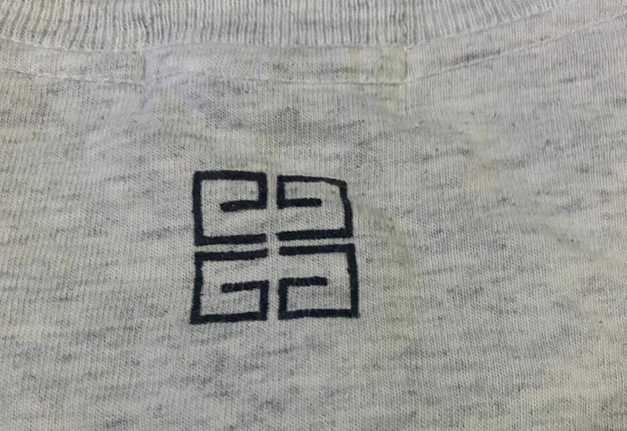 Vintage Vintage Givenchy Rare Design Shirt Size US L / EU 52-54 / 3 - 4 Thumbnail