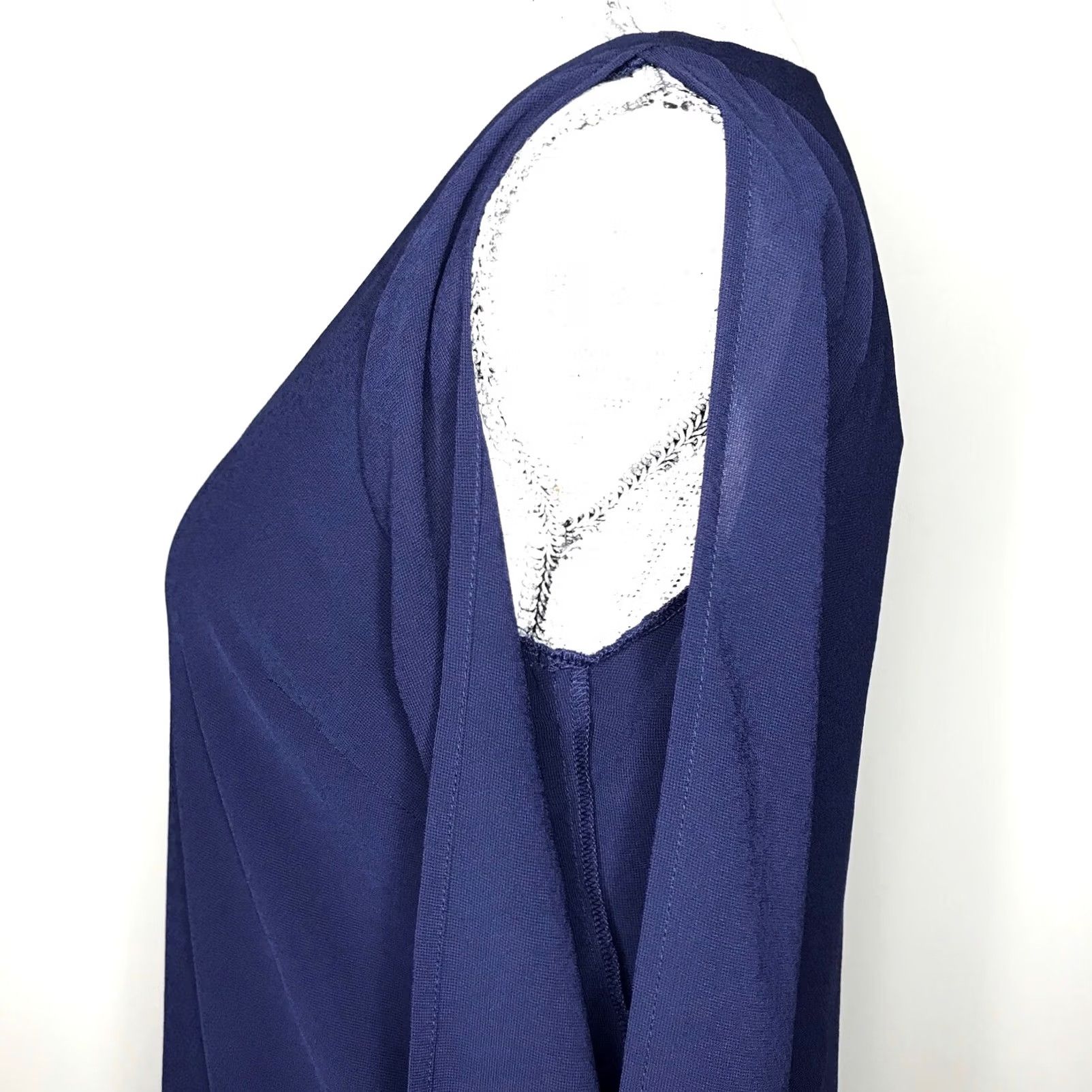 Vintage Tobi Blouse Women's S Blue V-Neck Lined Cold Shoulder Long Sleeve Slit Sleeve Pattern: Solid Vintage: No Size S / US 4 / IT 40 - 5 Thumbnail
