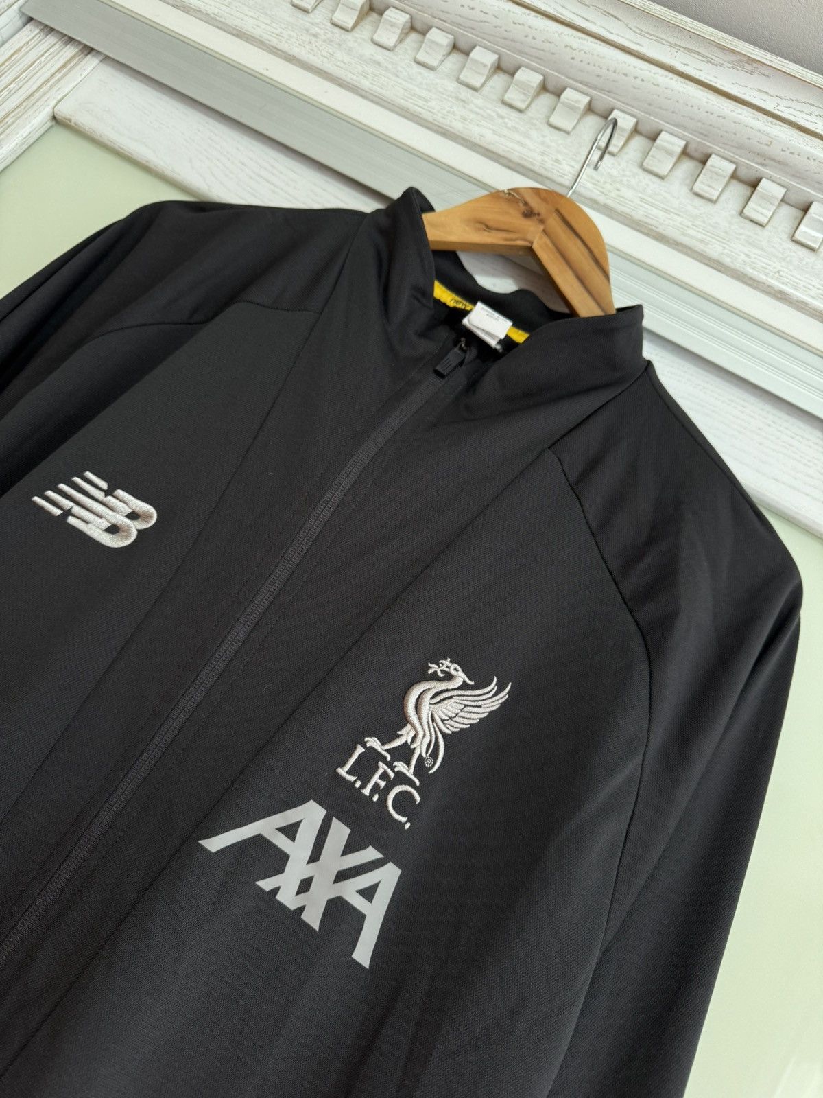 New Balance Liverpool 2019-2020 Soccer Training 1/4 Zip Top Football Kit Size US XL / EU 56 / 4 - 5 Thumbnail
