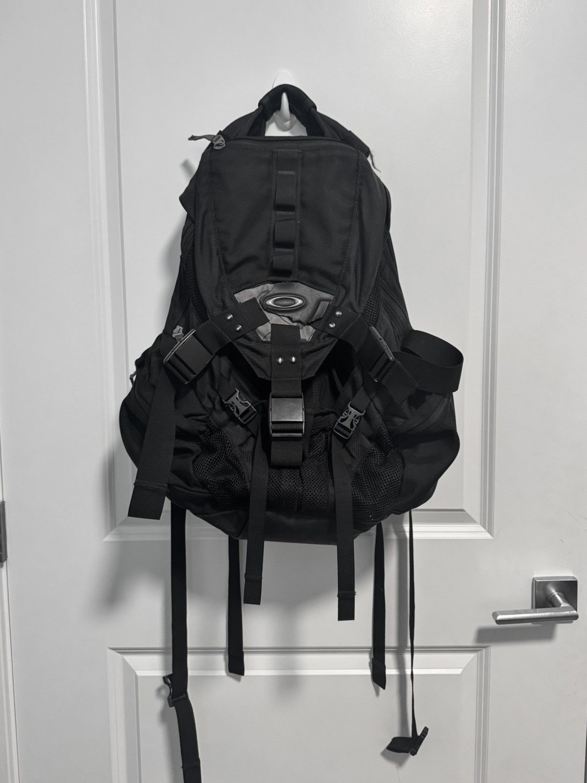 Oakley Icon Backpack | Grailed