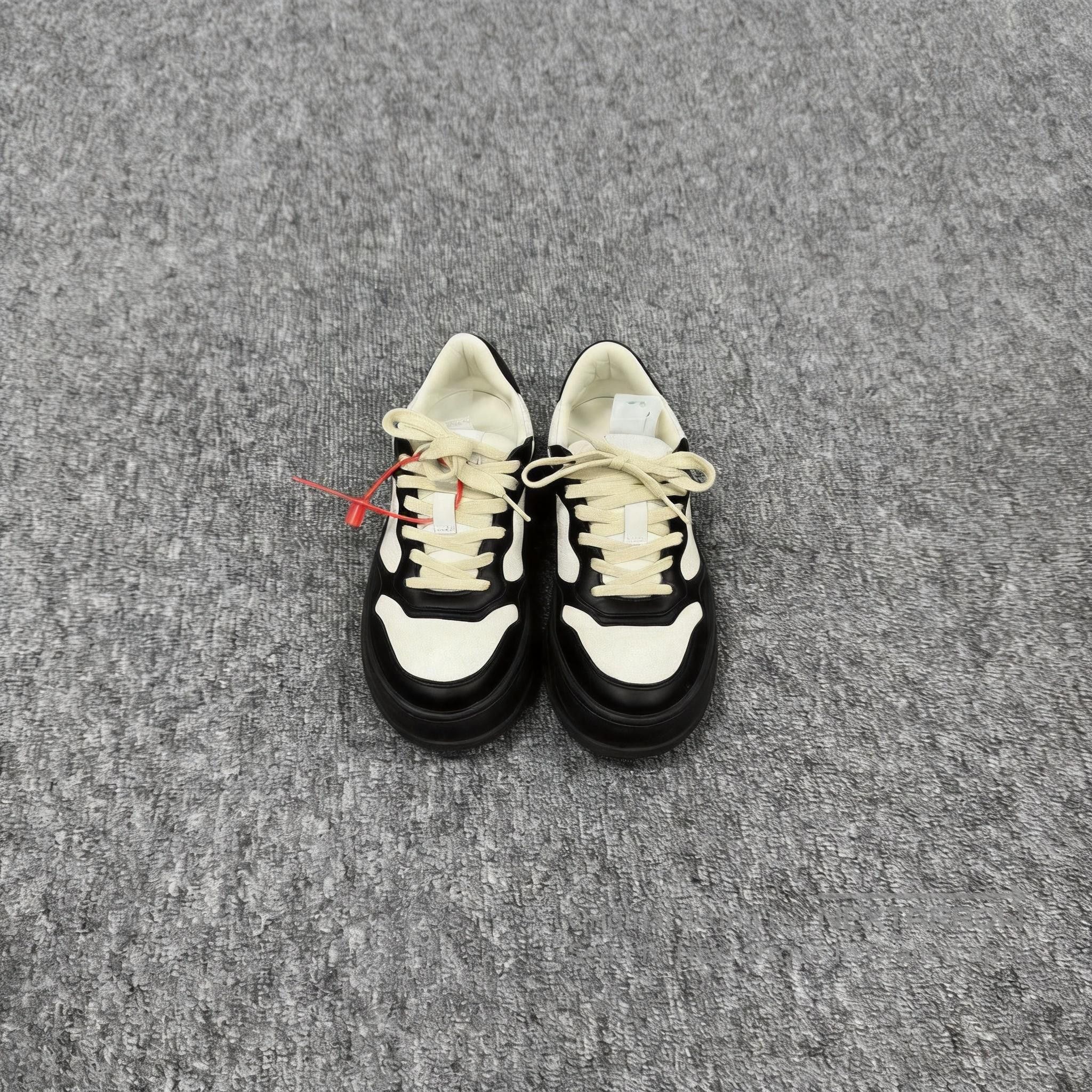 Gucci Gucci Black White Double G Embossed Cookie Shoes. Size US 5 / IT 35 - 3 Thumbnail