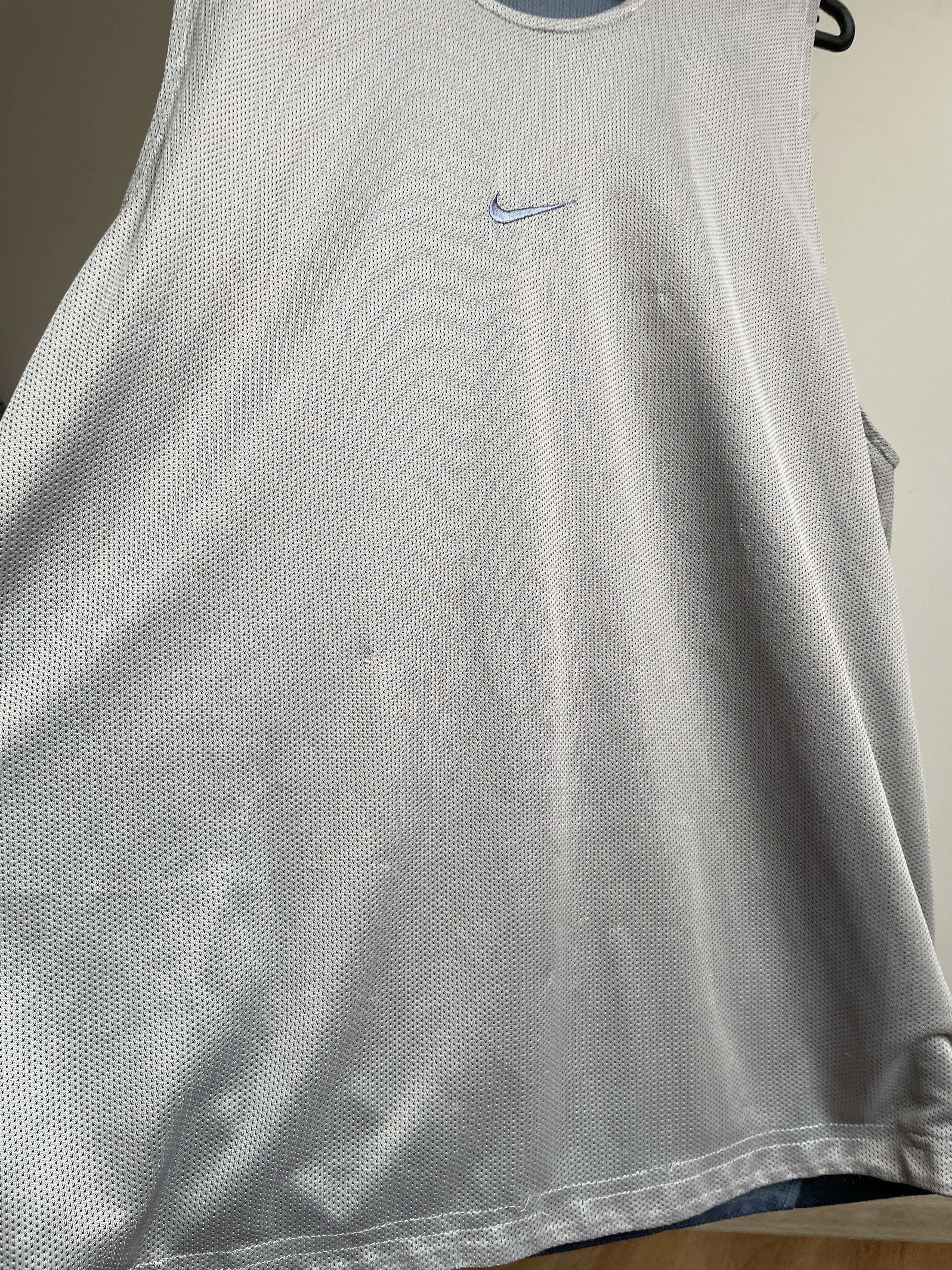 Nike Nike Vintage Y2K Mesh Reversible Swoosh Tank Top Size US L / EU 52-54 / 3 - 7 Thumbnail