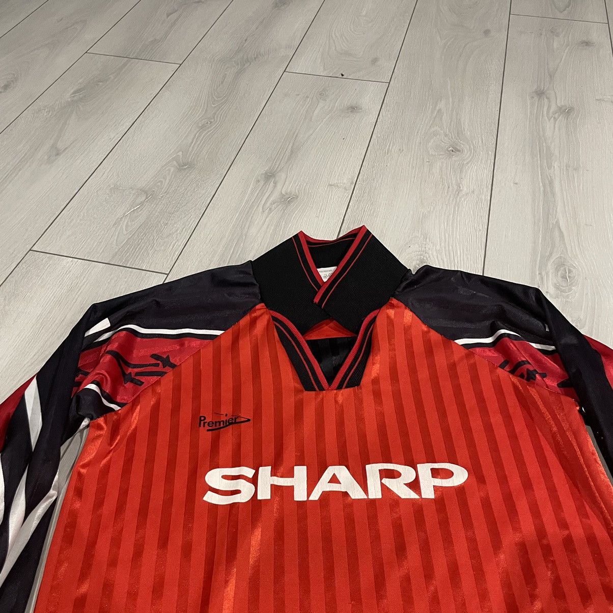 Vintage 90s JERSEY MANCHESTER UNITED BECKHAM SHARP goalkeeper shirt Size US L / EU 52-54 / 3 - 3 Thumbnail