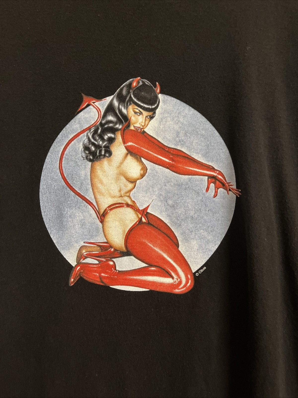 Vintage Vintage Fashion Victim Betty Page Red Devil Shirt Size L Size US L / EU 52-54 / 3 - 3 Thumbnail