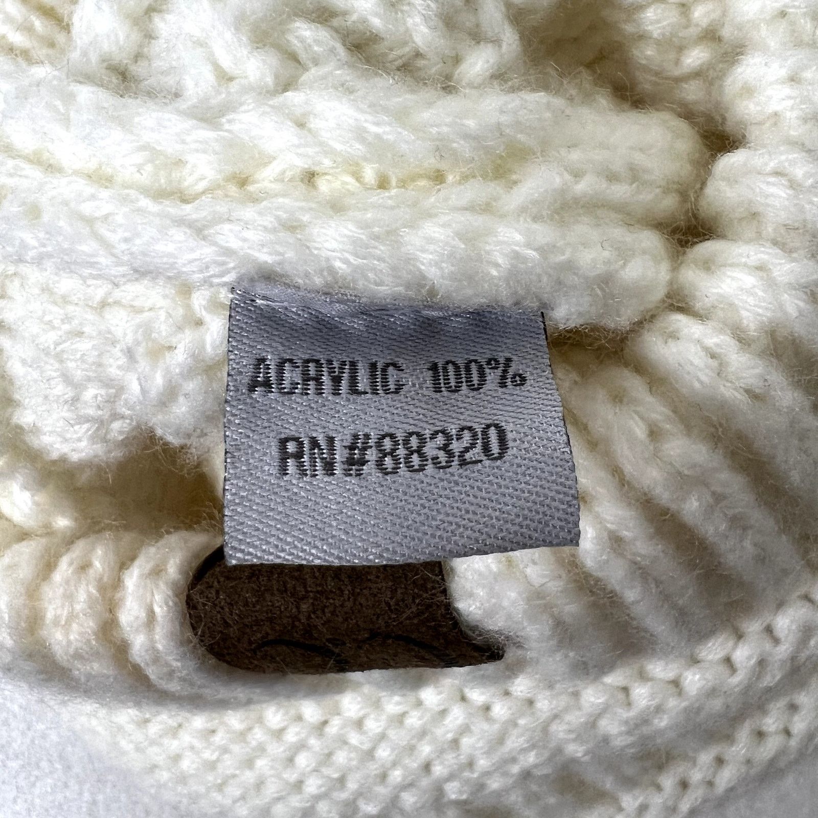 Other CC White Knit Pom Pom Beanie Hat Size ONE SIZE - 4 Thumbnail