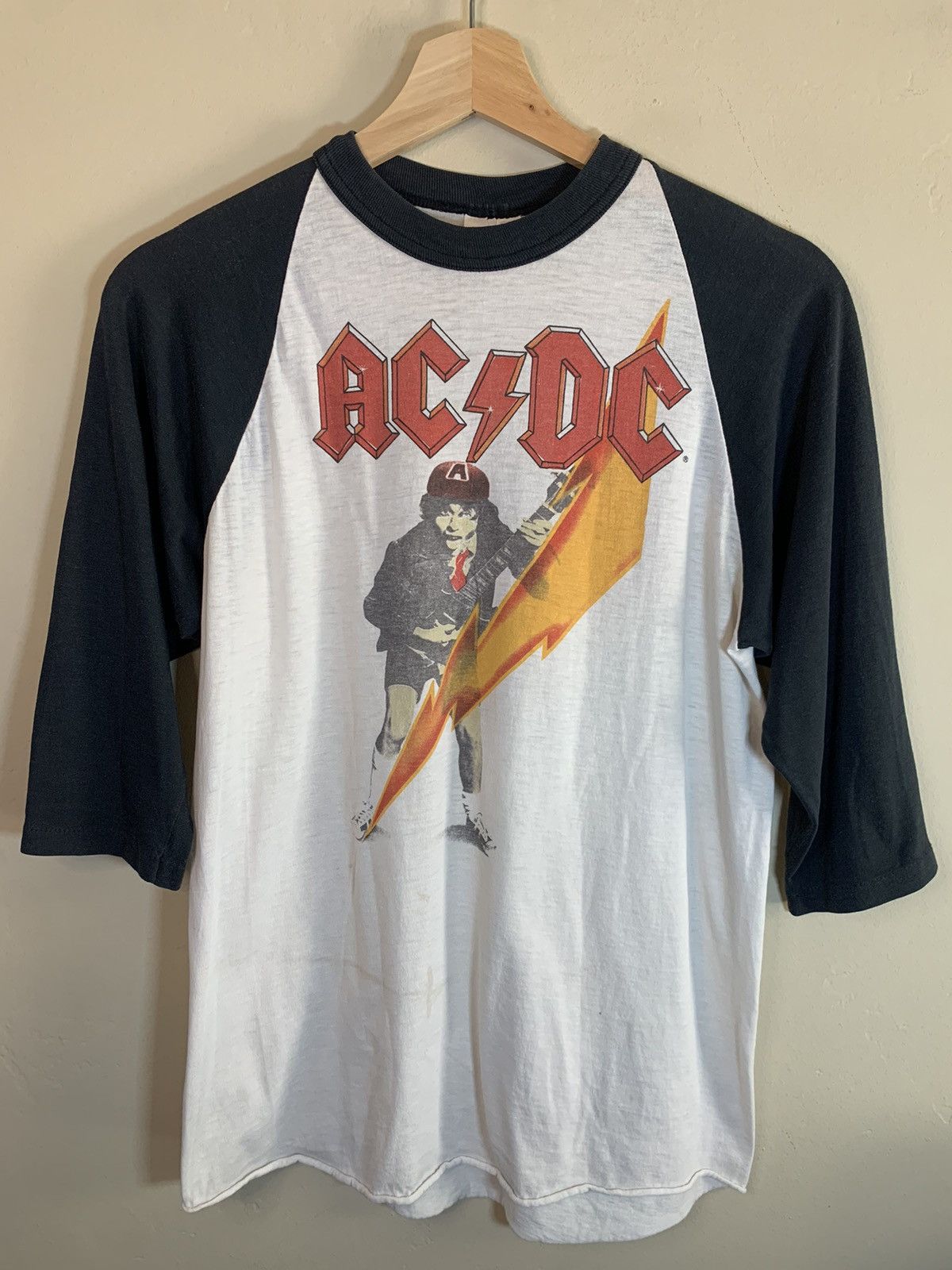 AC/DC × Band Tees × Vintage *RARE* Vintage 1976 AC/DC High Voltage Single Stitch Shirt Size US L / EU 52-54 / 3 - 1 Thumbnail