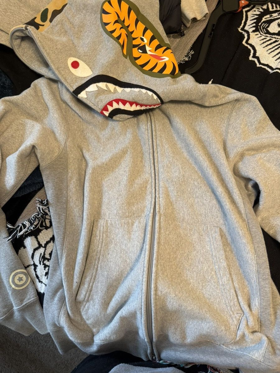 Bape Bape Shark Hoodie Size US L / EU 52-54 / 3 - 1 Thumbnail