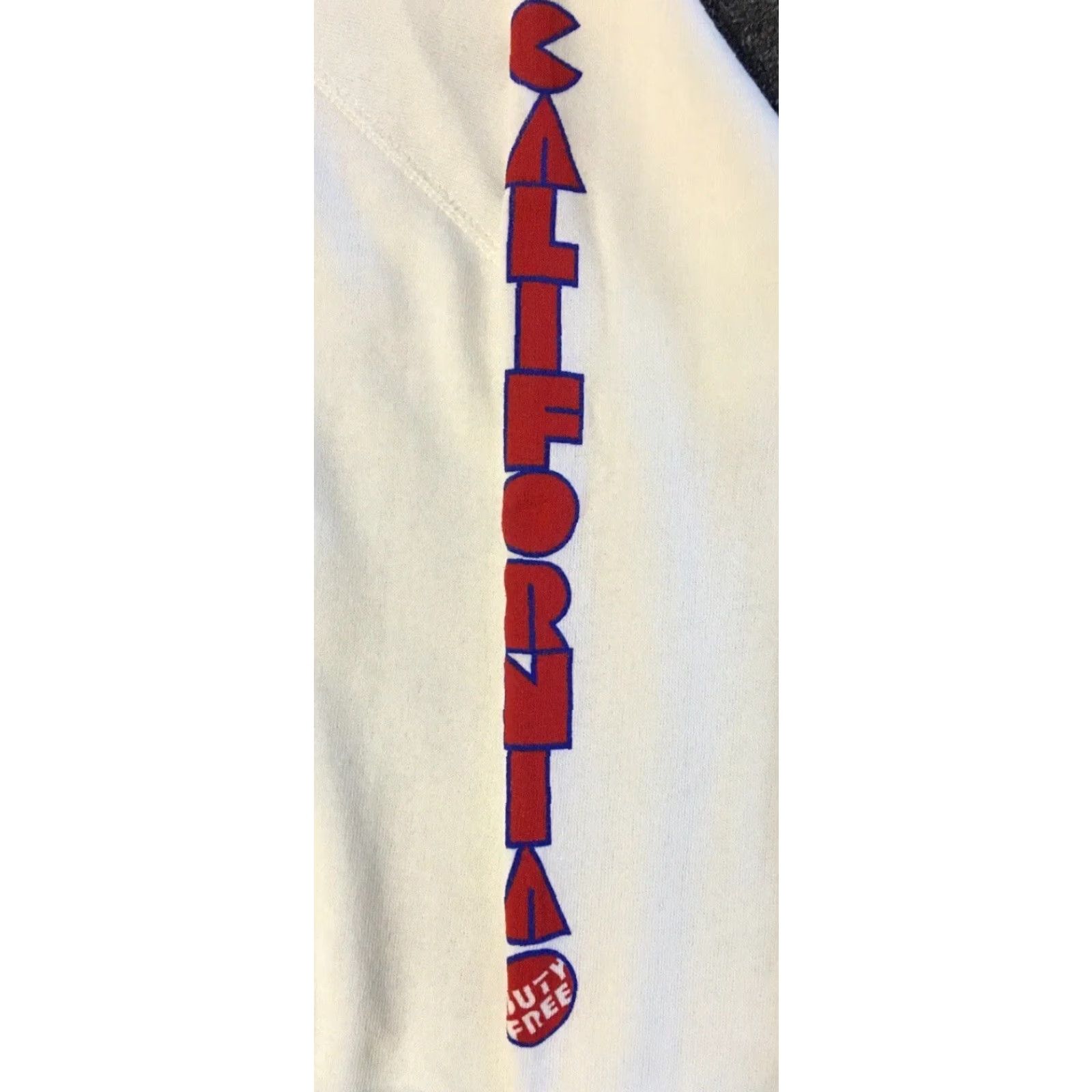 Vintage VINTAGE Plane Hoodie Men S White California Duty Free Shoppers 80s 90s Beach Surf Grunge USA, USA, 70s, 80s, 90s Size US S / EU 44-46 / 1 - 3 Thumbnail