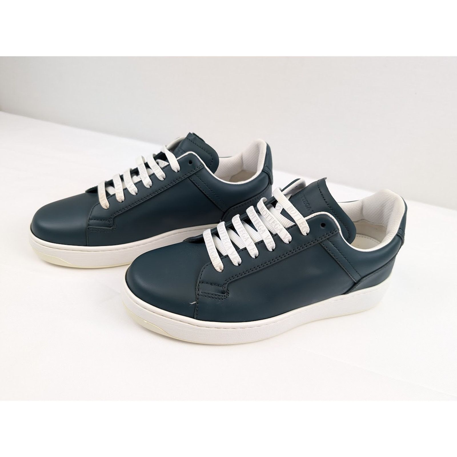 Bottega Veneta o1rshd1 Bolt Calf Low-Top Sneakers in Ottanio Size US 8.5 / EU 41-42 - 18 Thumbnail