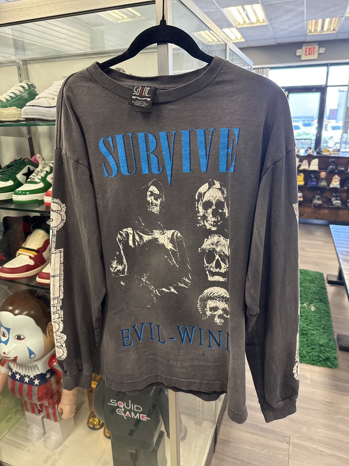Saint Michael SURVIVE PRINT LONG SLEEVE T-SHIRT Size US L / EU 52-54 / 3 - 1 Thumbnail