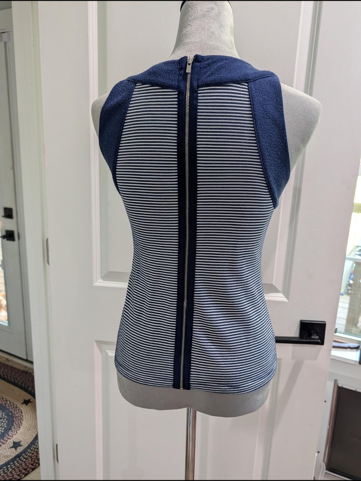 Banana Republic Banana Republic Navy & White Striped Racerback Tank Size XS / US 0-2 / IT 36-38 - 3 Thumbnail