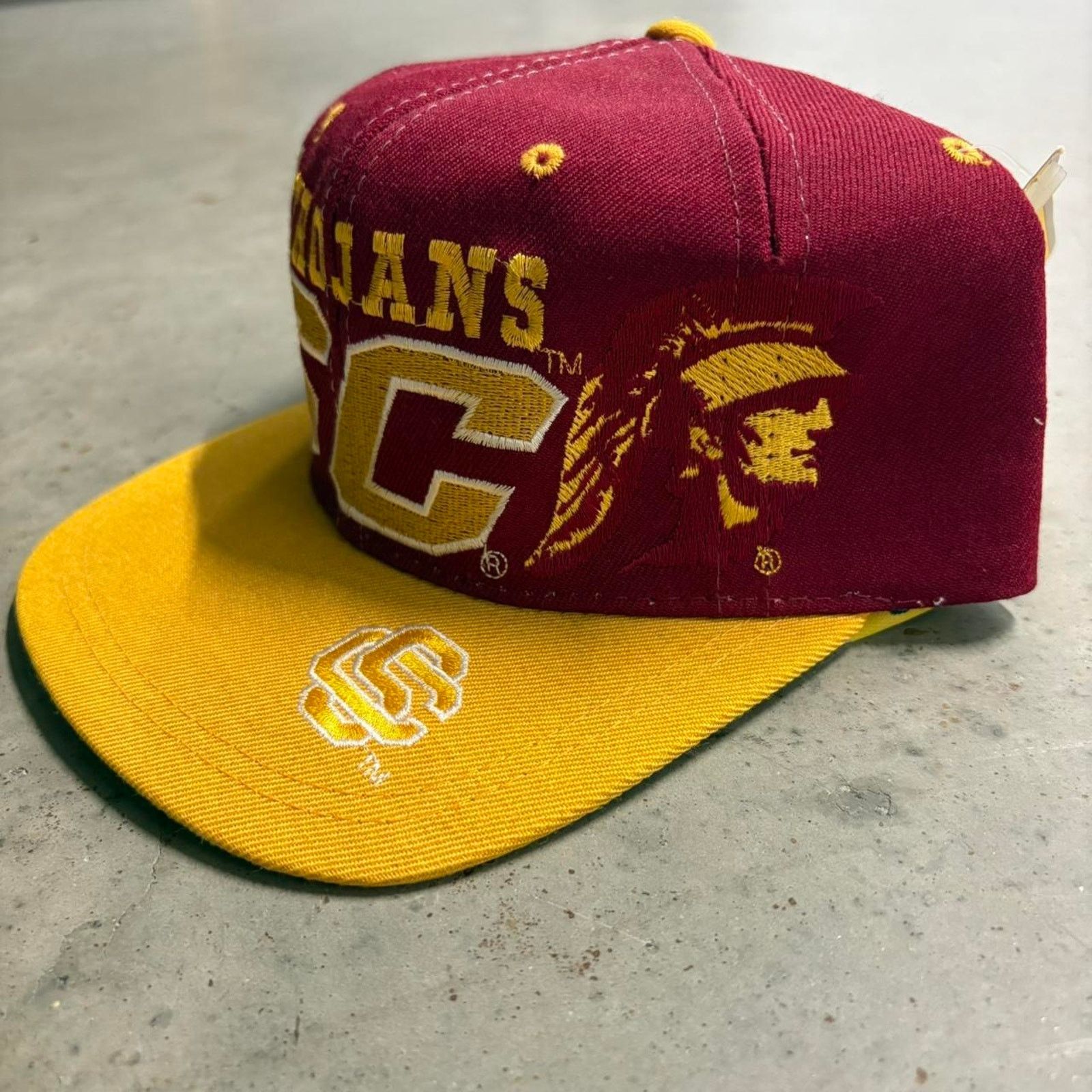 Colosseum Athletics × NCAA × Vintage Crazy NWT Vintage 90s Colosseum Athletics USC Trojans Hat Size ONE SIZE - 3 Thumbnail