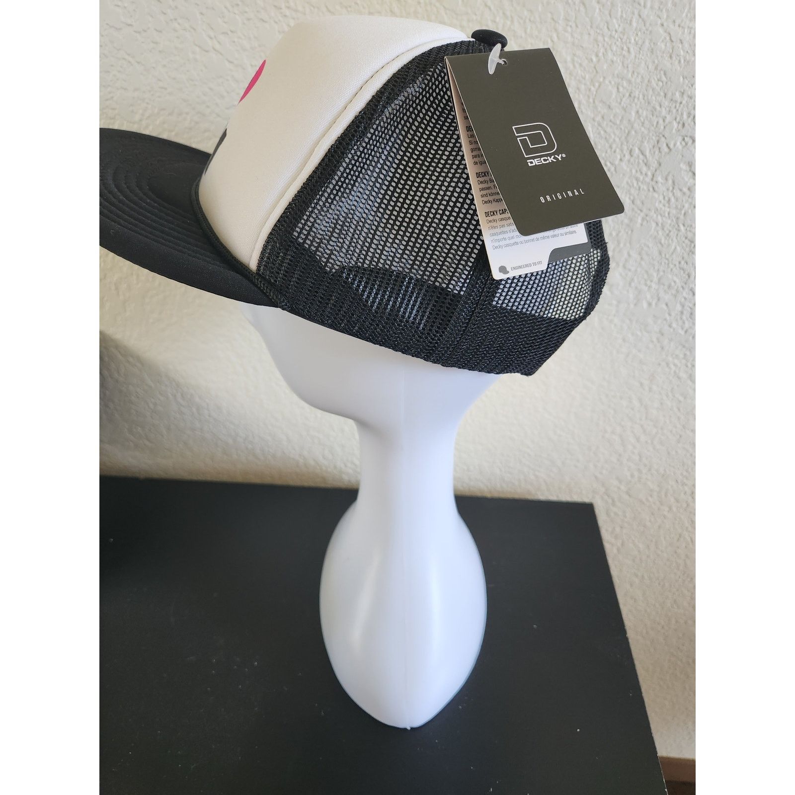 Decky NWT Decky I Love Mom Mesh Trucker Hats One Size Size ONE SIZE - 3 Thumbnail