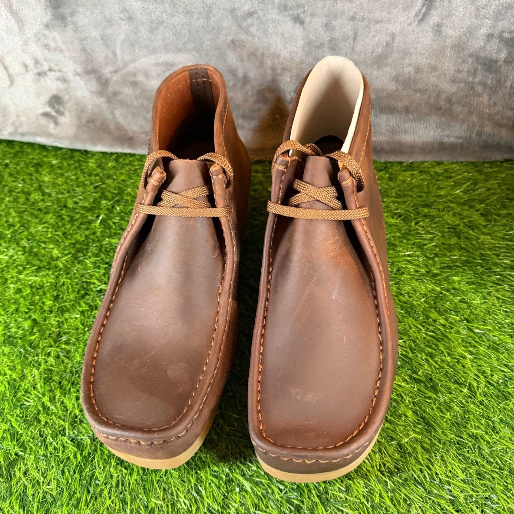 Clarks Wallaston Boot Mens size 11.5 M Beeswax Leather Chukka Moc Toe Brown Clarks Wallaston Boot Men main image 4